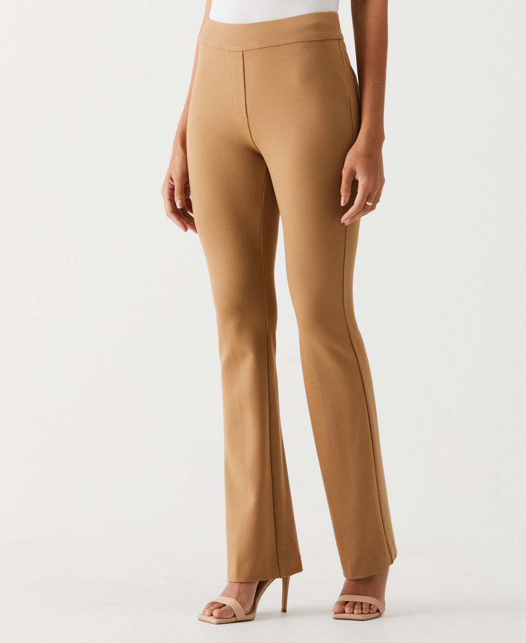 Petite Boot Cut Pull-On Pant (Tigers Eye) 