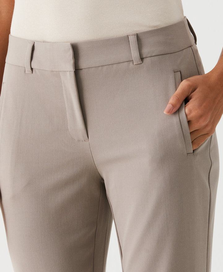 Petite Straight Leg Ankle Pant (Summer Straw) 