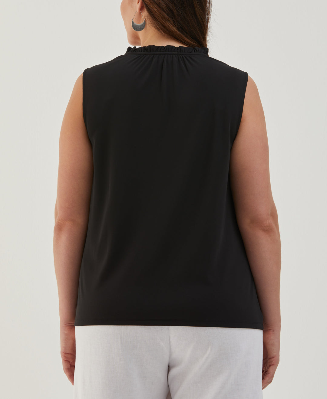 Plus Size Button Front Ruffle Tank Top (Black) 