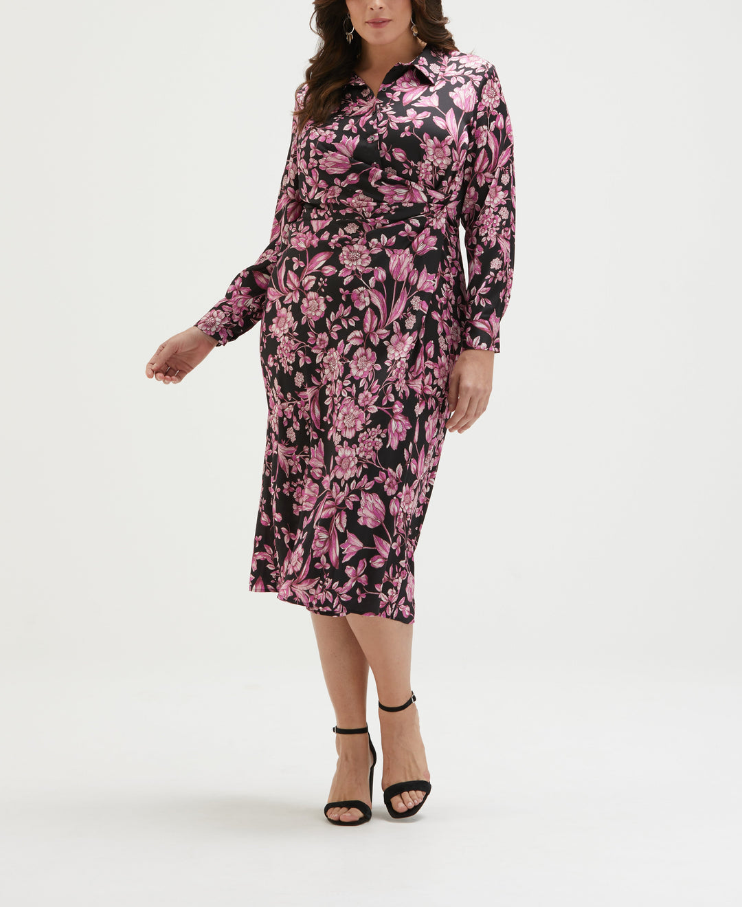 Plus Size Floral Print Gathered Popover Midi Dress (Black) 