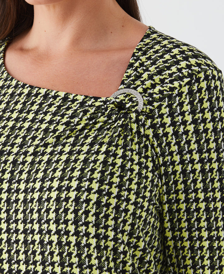 Plus Size Houndstooth Print Asymmetric Neck Top (Black) 